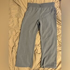 Lululemon Softstreme High-Rise Pant - Short in Rhino Grey, size 12